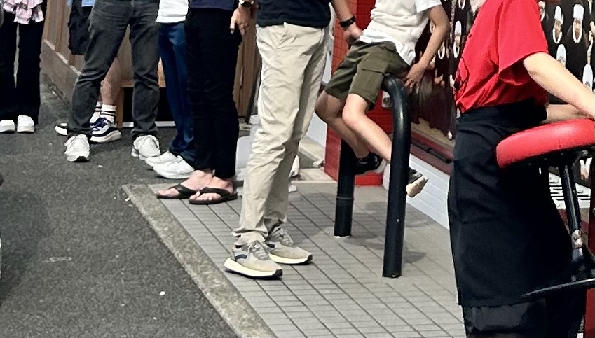 月曜だけ営業開始